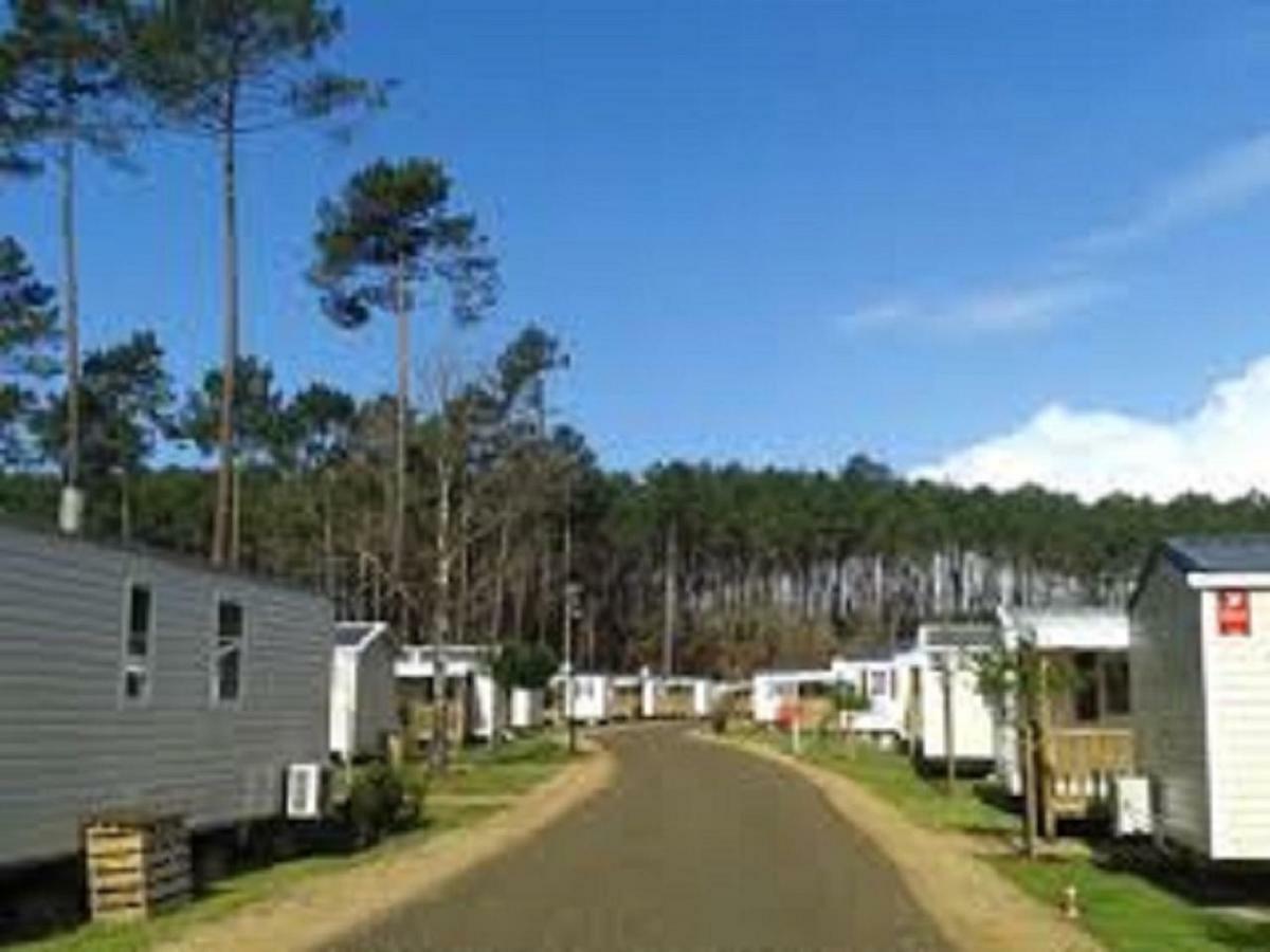 Mobilhome Saint Julien En Born المظهر الخارجي الصورة